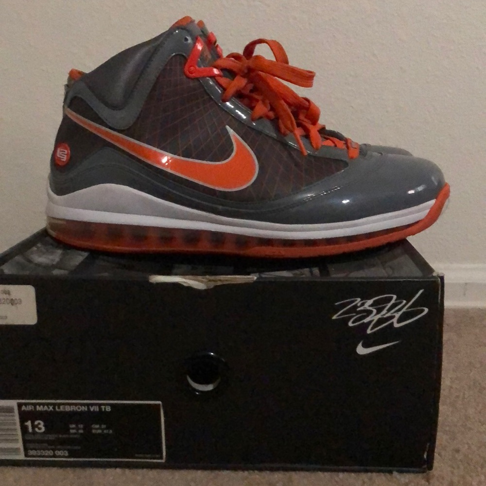 Nike Lebron VII TB